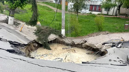 Raed Arafat cere EVACUAREA altor persoane după surparea de la Slănic. Se extinde perimetrul de siguranță: „PERICOL”
