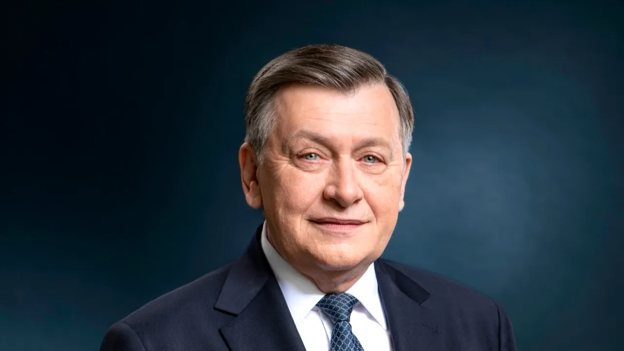 Crin Antonescu: „Vreau să lucrez alături de TINERI, să învăț de la ei, să construim împreună un sistem educațional care funcționează”