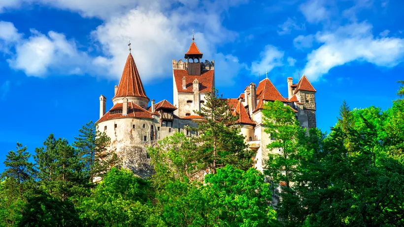 TOP 10 castele din România pe care merită să le vizitezi