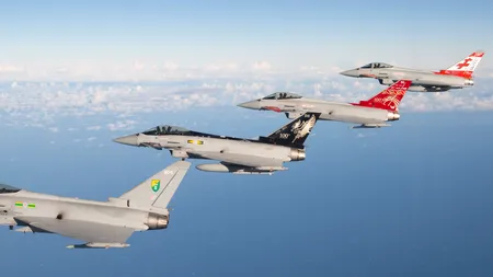 Londra intervine în războiul dintre Arabia Saudită și rebelii Houthi. Marea Britanie trimite avioane de luptă Eurofighter Typhoon și consilieri militari în sprijinul Riadului