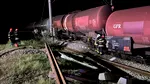 Accident feroviar pe linia Roșiori – Măldăeni: locomotiva unui tren care transporta benzină a deraiat – FOTO&VIDEO