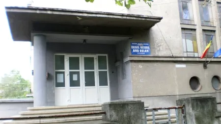 Șase grenade din al doilea război mondial, găsite în subsolul unui liceu din Timișoara