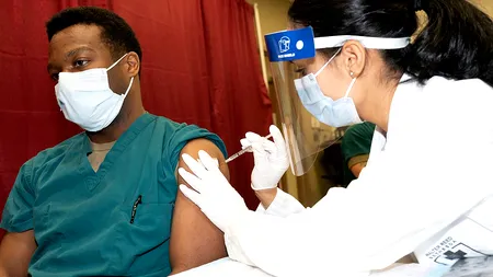 Țara care și-a vaccinat jumătate din populația adultă! Cu șase luni în urmă, nimeni nu credea că este posibil