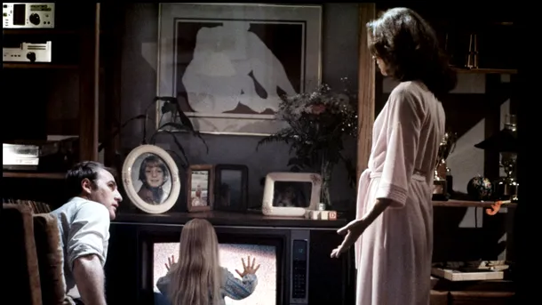 <span style='background-color: #c700f9; color: #fff; ' class='highlight text-uppercase'>PARANORMAL</span> Casa „bântuită” din filmul „Poltergeist” va fi vândută la o sumă RECORD pentru aventurierii curajoși care n-au frică de fantome