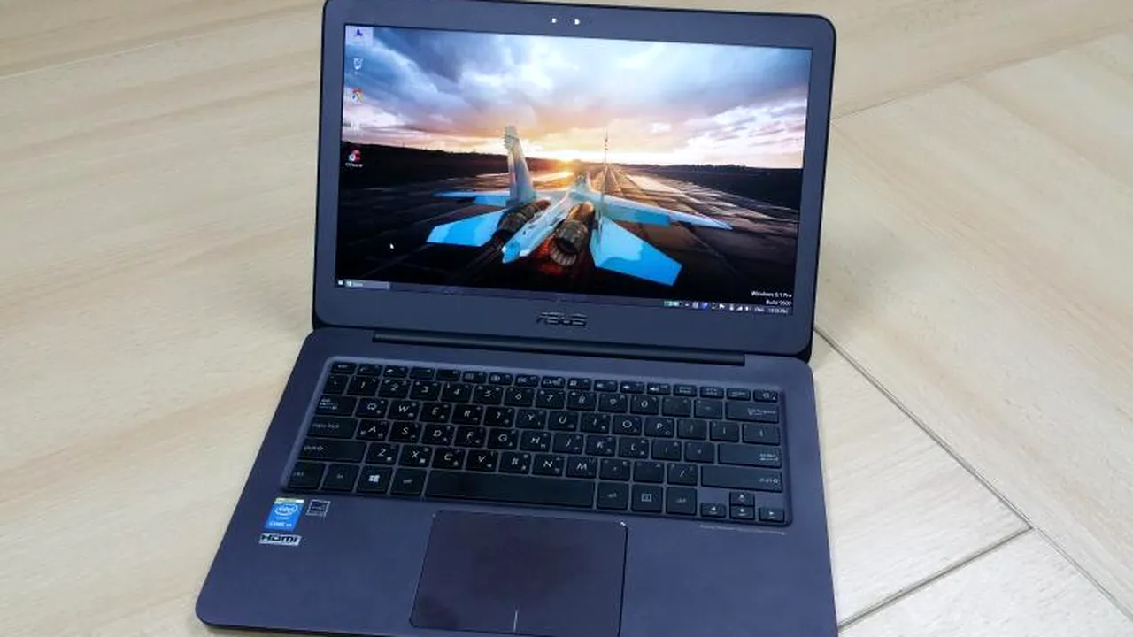 REVIEW ASUS Zenbook UX305F - Cel mai bun Ultrabook al momentului