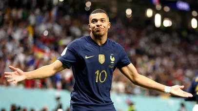 Franţa, în sferturile de finală ale Cupei Mondiale 2022 Qatar! Mbappe, omul meciului cu Polonia