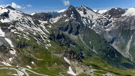 Un alpinist austriac și-a abandonat iubita în Alpi. Femeia a murit înghețată pe vârful Grossglockner