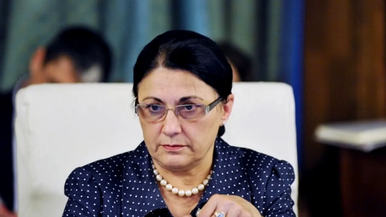 Andronescu face anunțul: Nu se prelungește vacanța după data de 9 septembrie