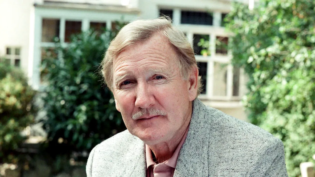 Este doliu în lumea cinematografiei! A murit actorul Leslie Phillips