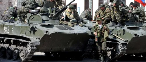 Moscova: „Vom trimite un convoi umanitar, fără escortă militară în Ucraina. Kievul: 45.000 de militari ruși puternic înarmați, la graniță