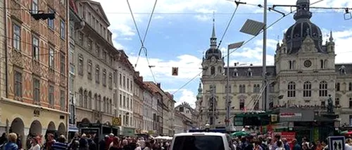 Trei morți și 34 de răniți în Austria, după ce un bărbat a intrat cu o mașină de teren într-o mulțime