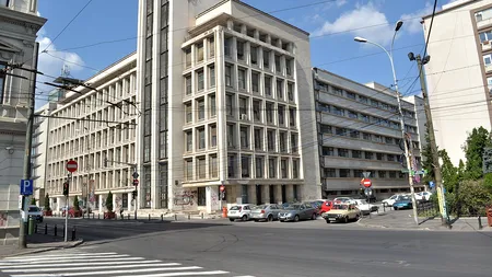 Un director în Ministerul Economiei a murit, subit, la serviciu. Polițiștii au deschis un dosar de moarte suspectă