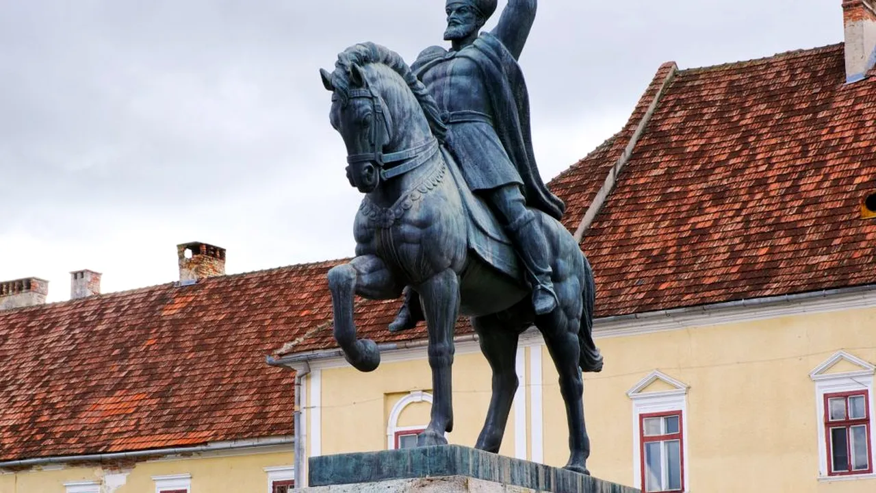 CULTURAL. Mihai Viteazul, Horia, Cloşca şi Crişan, recunoscuţi drept martiri şi eroi ai neamului românesc