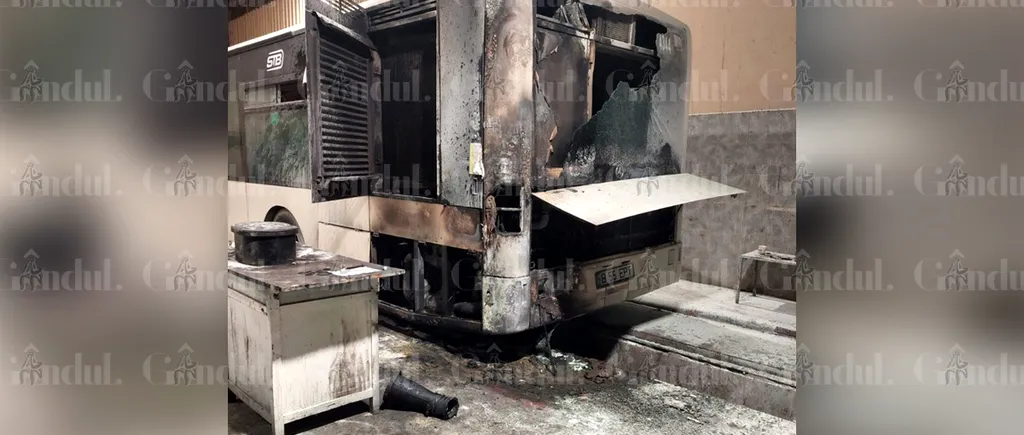 EXCLUSIV | Un autobuz STB a luat foc și s-a făcut scrum. „Asta este situația la noi, așa lucrăm”
