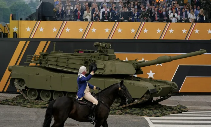 SUA s&#259;rb&#259;toresc 250 de ani de la &icirc;nfiin&#539;area armatei americane cu o parad&#259; militar&#259;. Ceremonia coincide cu ziua de na&#537;tere a pre&#537;edintelui Trump