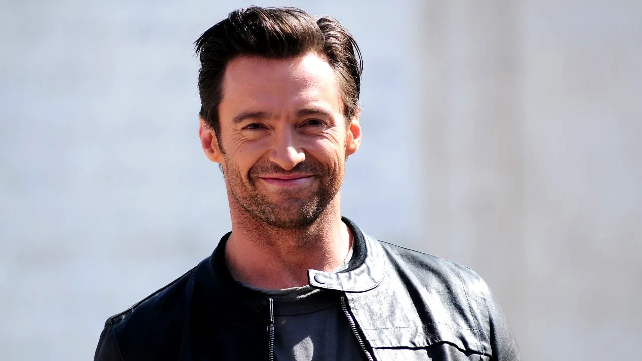 Hugh Jackman a fost diagnosticat cu COVID