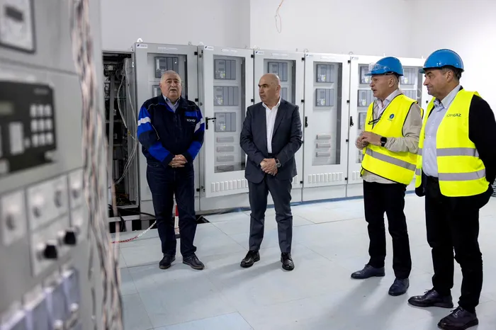 Ilie Bolojan, în vizită la termocentrala de la Iernut: „Un proiect esențial pentru sistemul energetic al României”