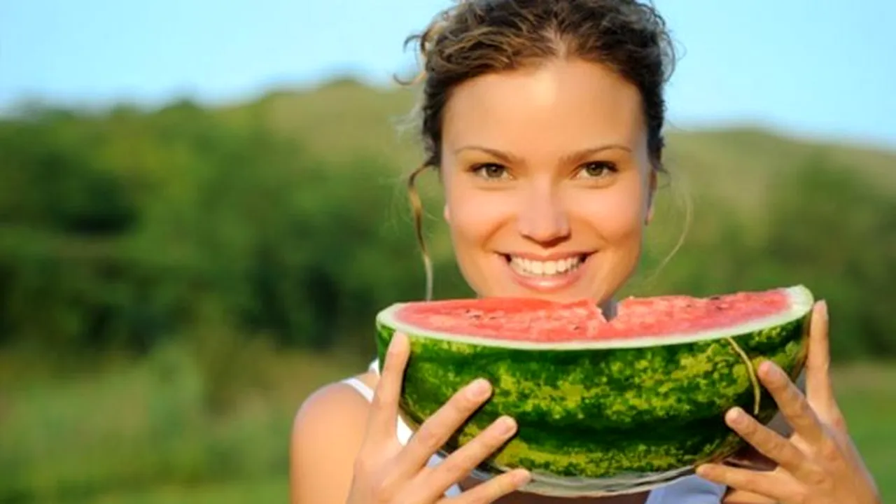 CURĂ DE SLĂBIRE. Dieta cu pepene roșu promite arderea a 4 kilograme în 10 zile