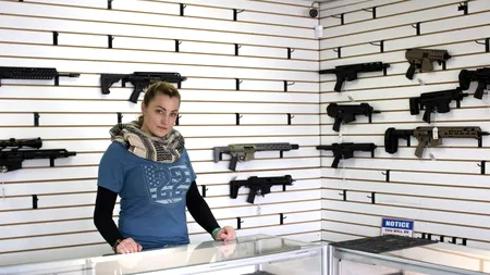 CTP: „Trump este o altă victimă a posesorilor americani de arme de foc din comerț”. Armele de foc pot fi cumpărate de la Walmart