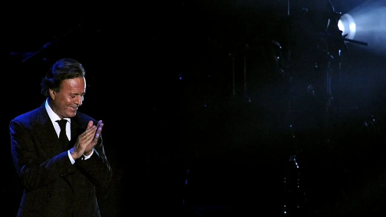 Cât costă biletele pentru concertul lui Julio Iglesias