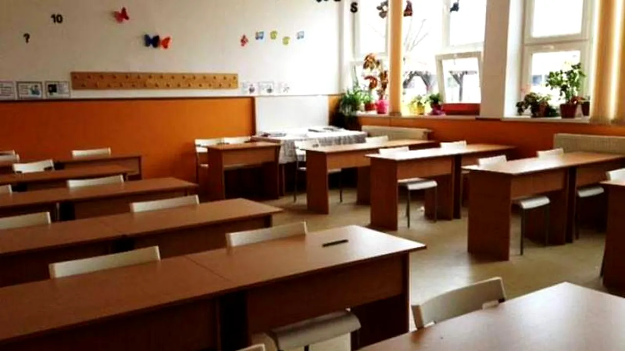 Legea inițiată de Liviu Pop, soluție în următoarea perioadă. Scolile vor putea decide tăierea mai multor ore și eliminarea mai multor materii la clasele V-VIII