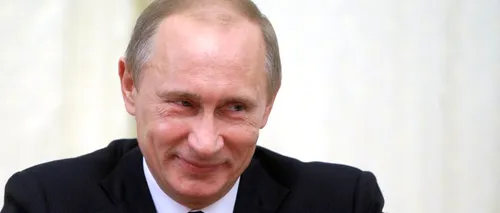 Un bibelou cu președintele rus Vladimir Putin cu bustul gol a devenit cea mai căutată jucărie pentru ruși