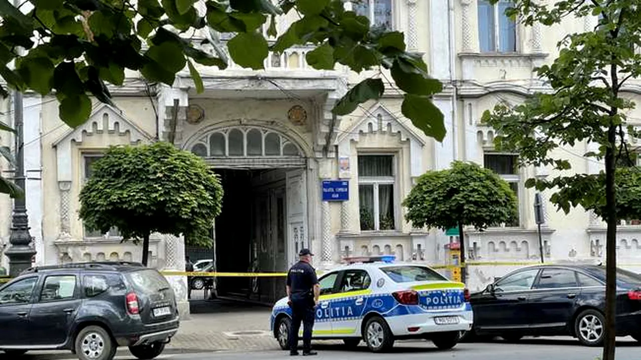 UPDATE - Alerta cu bombă de la Arad a fost falsă. Ce au găsit pirotehniștii în valiza suspectă (VIDEO)