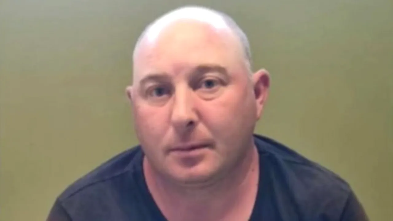 Sentință pentru „criminalul din Berceni”: 26 de ani de ÎNCHISOARE pentru bărbatul care a omorât o adolescentă şi i-a ascuns trupul într-o canapea