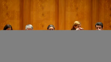 Cât a scăzut Guvernul Cioloș în sondaje în doar cinci luni