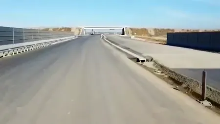 VIDEO | Primii kilometri ai autostrăzii Sibiu-Pitești se apropie de finalizare. Care este progresul fizic al lucrărilor pe șantierul Secțiunii 1 (Sibiu – Boița)