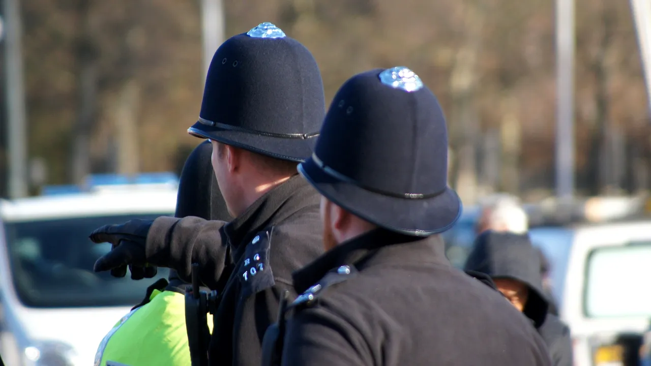 Poliția din Londra a deschis focul asupra unor suspecți care au lovit mașina ambasadorului ucrainean