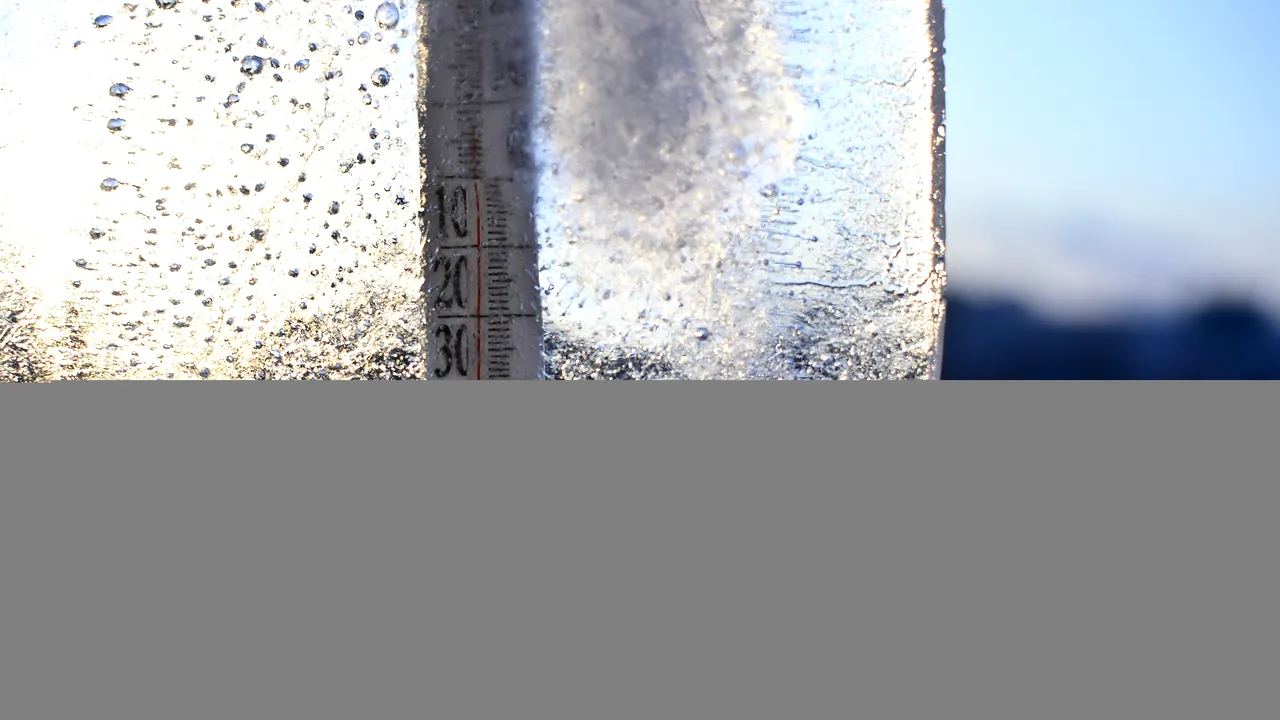 După viscol, urmează un ger năprasnic. Temperaturile scad până la minus 28 de grade. Cod galben în toată România