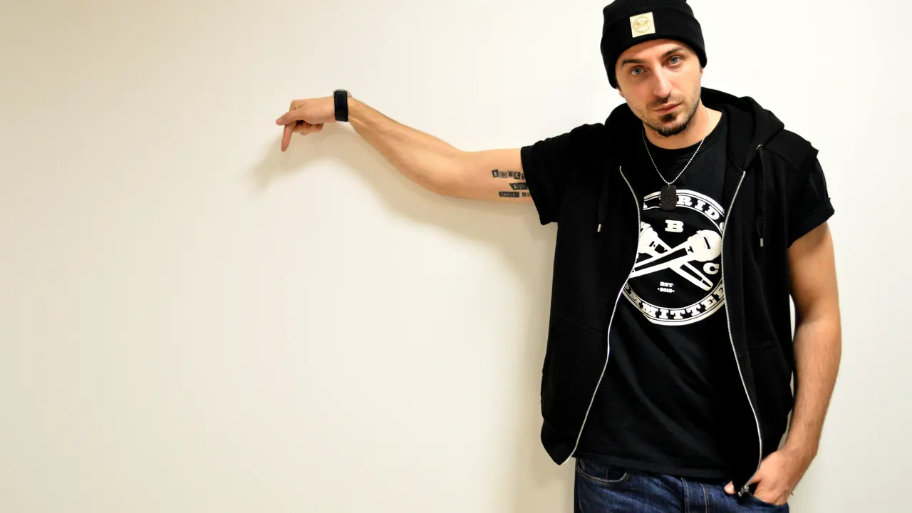 JAZZ 8 a lansat un nou single, OPT CINCI ft. Power Pe Vinil