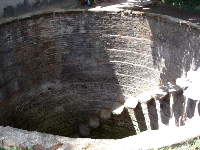 Ruşii au săpat o gaură în pământ de 12 kilometri. Ce stătea ascuns acolo de 2,5 miliarde ani