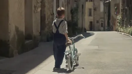 Weekendul la cinema | De la un film optimist dedicat întregii familii, la un horror cu monștri și un thriller cu neveste de mafioți - VIDEO