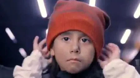 La doar șase ani a dat tuturor o lecție de viață. Videoul care te va pune pe gânduri. Cât de mult ne influențează aparențele 
