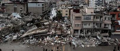 LIVE UPDATE. Turcia și Siria își PLÂNG morții. Peste 5.000 de morți și peste 20.000 de răniți în urma cutremurului de 7,8 pe scara Richter. Erdogan declară stare de urgenţă pentru trei luni | VIDEO