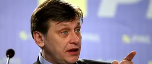 <span style='background-color: #2232e5; color: #fff; ' class='highlight text-uppercase'>POLITICĂ</span> Crin ANTONESCU despre „aventura literară” a lui CIUCĂ: Dar, nu carte așteptăm de la domnul Ciucă, ci un PLAN de țară