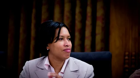Primarul Washingtonului, învins în alegerile primare democrate de către o femeie