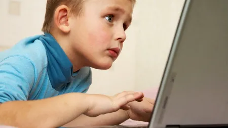 Marea Britanie: În fiecare zi, un minor este condamnat pentru violarea sau hărțuirea sexuală a altui minor