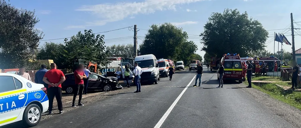 A fost activat planul roșu de intervenție! Un microbuz în care se aflau copii, implicat într-un accident rutier