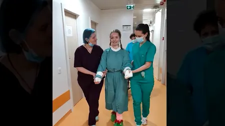VIDEO | Primele imagini cu Alexia, adolescenta cu braţele amputate în accidentul de la Paşcani, căreia medicii i le-au atașat la loc