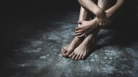 SINISTRU: Femeie cu handicap mintal, violată de cumnatul ei. În urma abuzului, ea a născut un copil / Cine a alertat Poliția