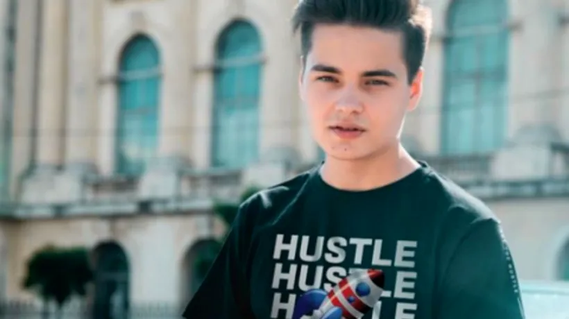 VIDEO. Cel mai renumit vlogger din România dă de pământ cu sistemul de învățământ! Selly: ”Sunt fie proşti, fie ticăloşi”