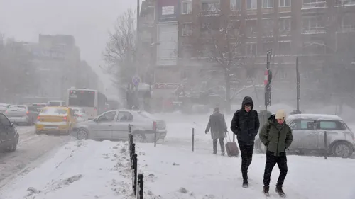 ALERTĂ METEO | Alerta de vreme rea: 17 județe intră sub cod galben de viscol și zăpadă