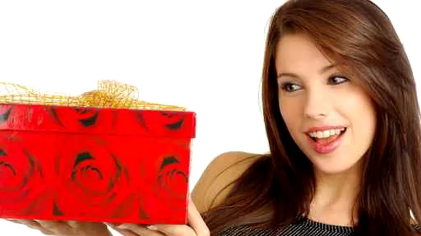 Cât cheltuiesc românii pe cadourile de Crăciun