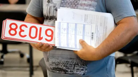 Românii vor putea depune ONLINE cererile pentru schimbarea proprietarului unei mașini până la finalul anului 2024