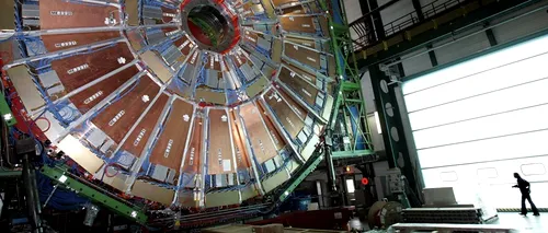 Acceleratorul LHC reia coliziunile de particule, în căutarea materiei întunecate