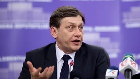 Crin Antonescu, despre proiectul de revizuire a Constituției: Nu este nevoie de calitatea de cenzor nici a Comisiei de la Veneția, nici a altcuiva