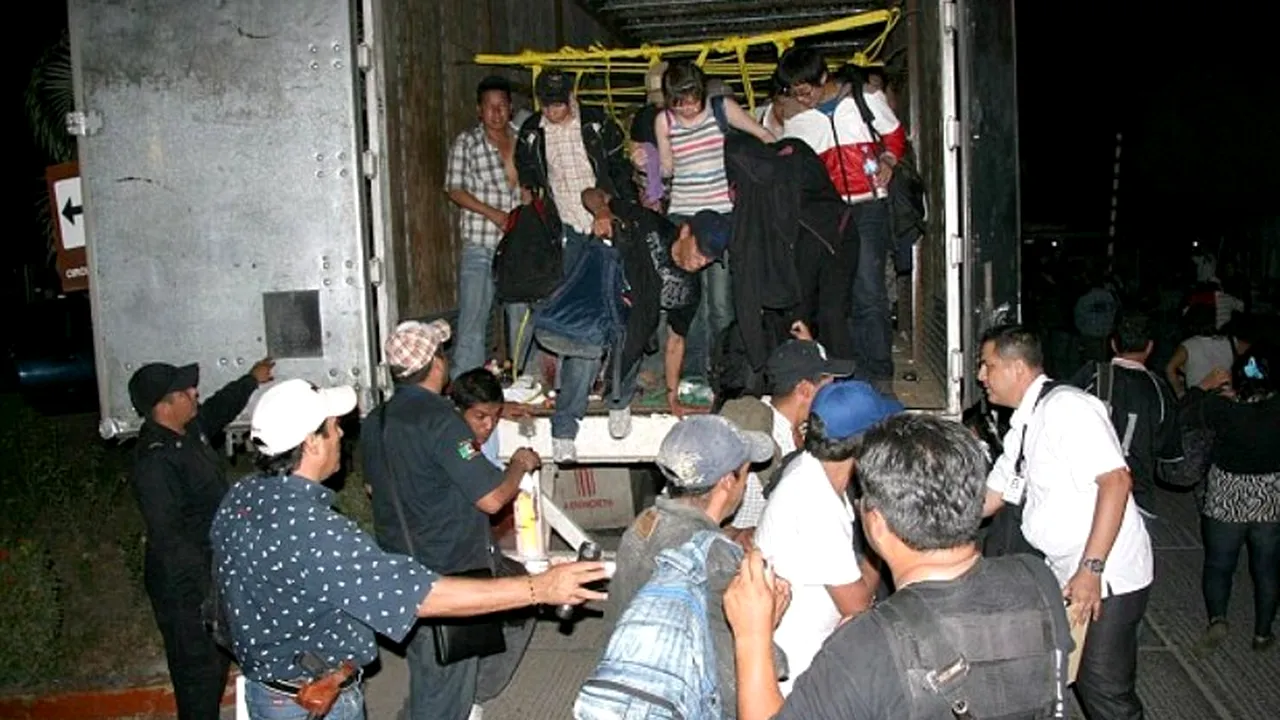 Ce ar putea păți mamele și copiii care traversează ilegal frontiera SUA